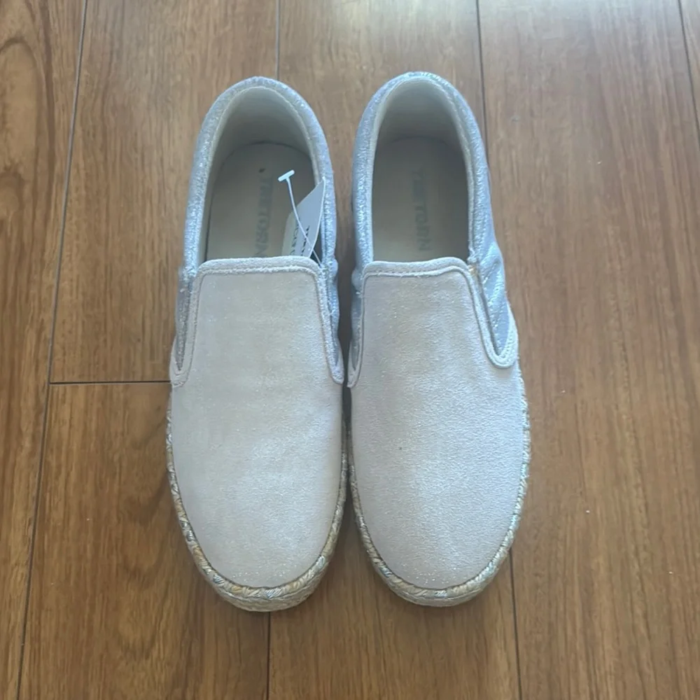Women's White Slip-On Espadrilles - Picture 2 of 5